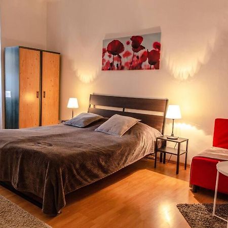 Cozy Apartment In Prague'S Best Area Екстер'єр фото